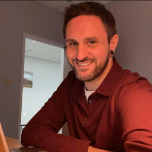 Selfie image of Chad Perkins, peer support specialist and Certified Community Recovery Partner (CRP) at Eleanor Health